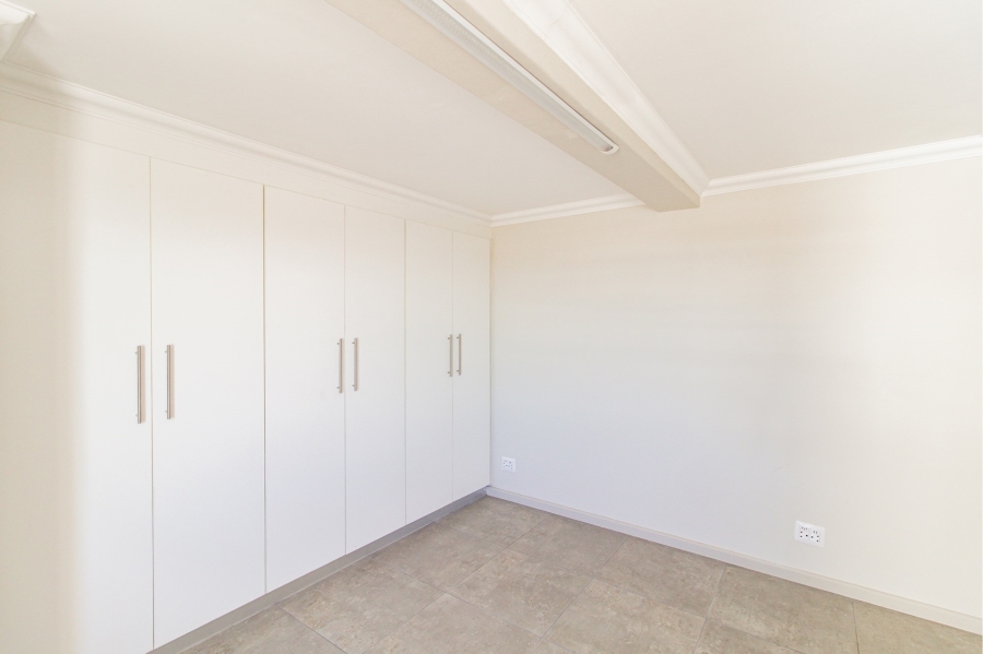 5 Bedroom Property for Sale in Da Gama Bay Western Cape